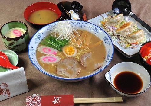 日本拉面店爆料案例最新,独家爆料背后的行业真相  第3张